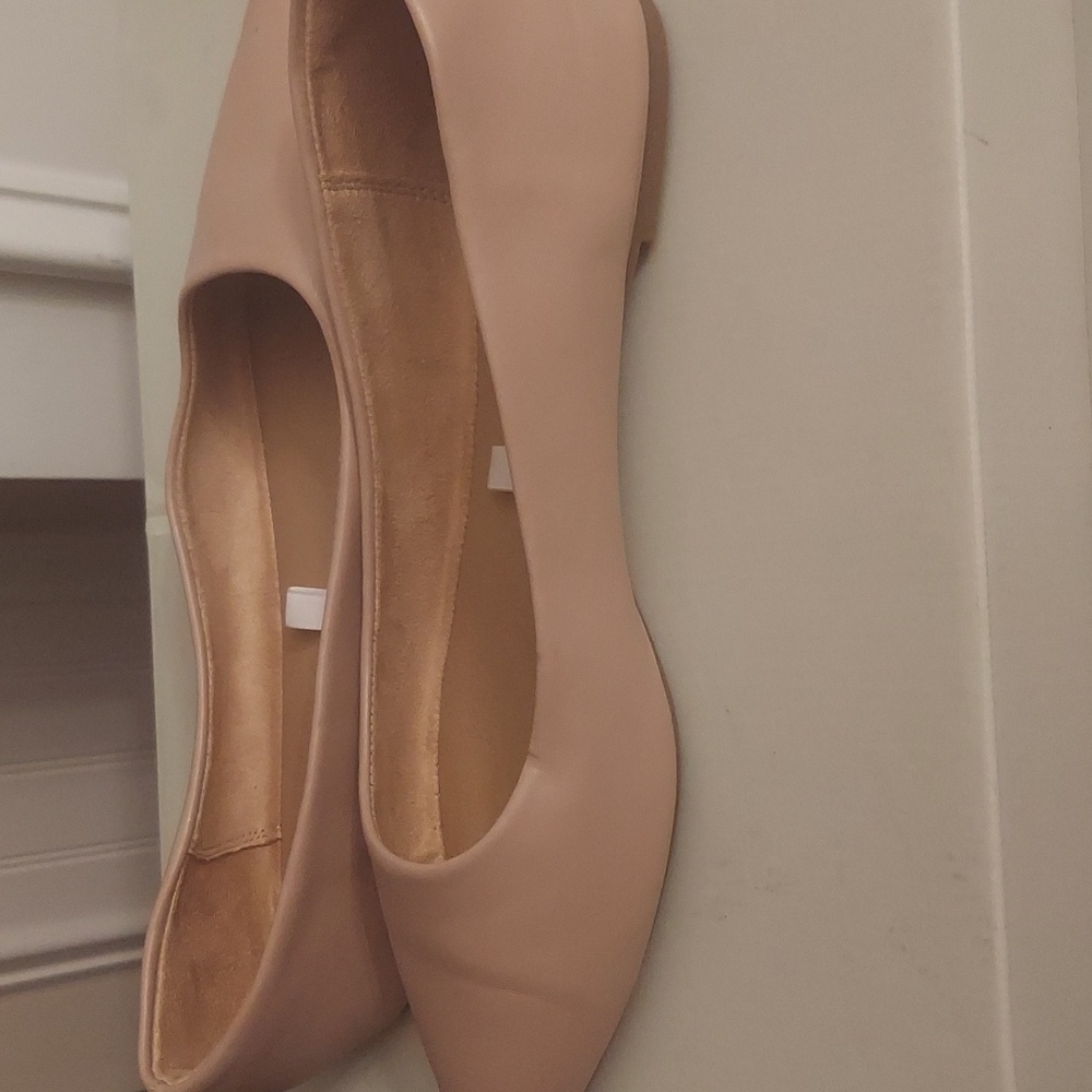 Shoes - Picture 3 of 5